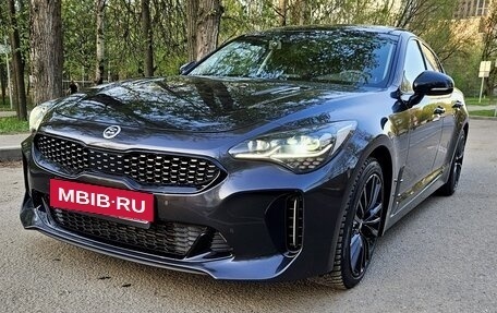 KIA Stinger I, 2018 год, 2 900 000 рублей, 2 фотография
