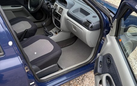 Renault Symbol I, 2004 год, 250 000 рублей, 9 фотография