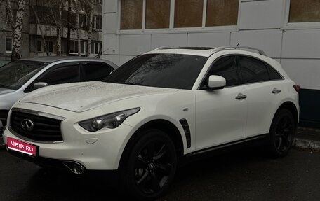 Infiniti FX II, 2012 год, 2 730 000 рублей, 1 фотография
