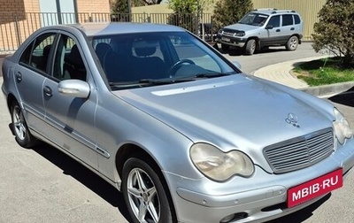 Mercedes-Benz C-Класс, 2003 год, 750 000 рублей, 1 фотография