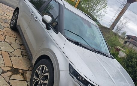 KIA Carnival, 2020 год, 3 600 000 рублей, 1 фотография