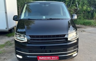 Volkswagen Multivan T6 рестайлинг, 2019 год, 4 600 000 рублей, 1 фотография
