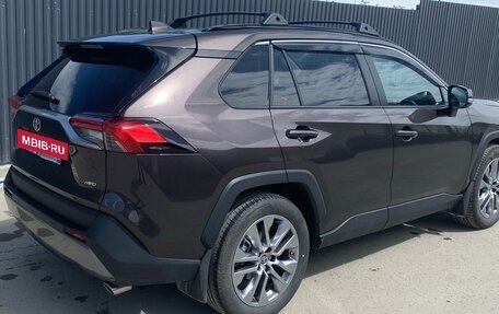 Toyota RAV4, 2021 год, 3 166 000 рублей, 7 фотография