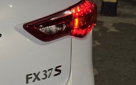 Infiniti FX II, 2012 год, 2 730 000 рублей, 8 фотография
