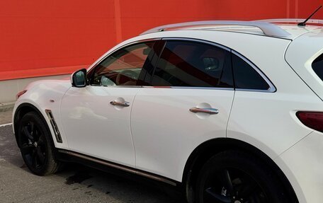 Infiniti FX II, 2012 год, 2 730 000 рублей, 13 фотография