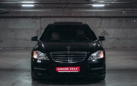 Mercedes-Benz S-Класс, 2006 год, 2 650 000 рублей, 2 фотография
