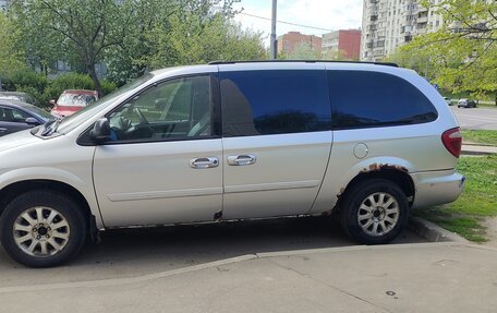 Chrysler Town & Country IV, 2003 год, 580 000 рублей, 4 фотография