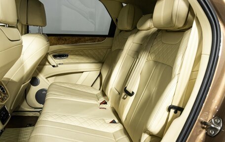 Bentley Bentayga I, 2016 год, 10 950 000 рублей, 10 фотография