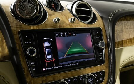 Bentley Bentayga I, 2016 год, 10 950 000 рублей, 23 фотография