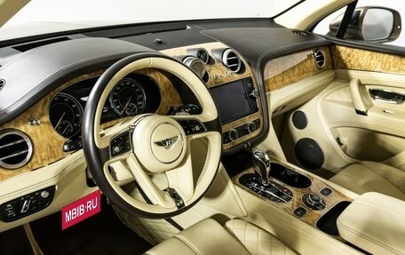 Bentley Bentayga I, 2016 год, 10 950 000 рублей, 11 фотография