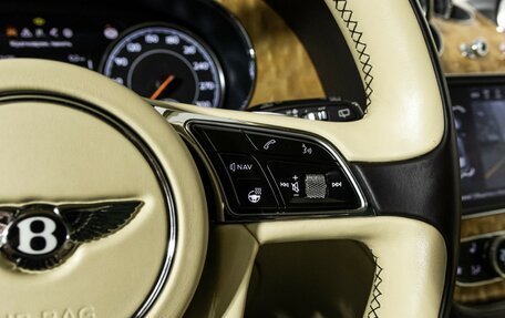Bentley Bentayga I, 2016 год, 10 950 000 рублей, 30 фотография