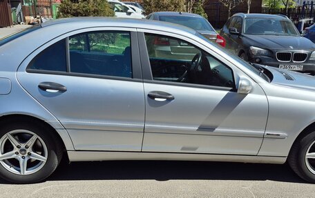 Mercedes-Benz C-Класс, 2003 год, 750 000 рублей, 5 фотография