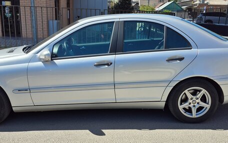 Mercedes-Benz C-Класс, 2003 год, 750 000 рублей, 4 фотография