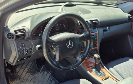 Mercedes-Benz C-Класс, 2003 год, 750 000 рублей, 9 фотография