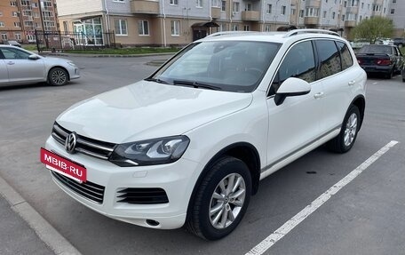 Volkswagen Touareg III, 2011 год, 2 850 000 рублей, 6 фотография