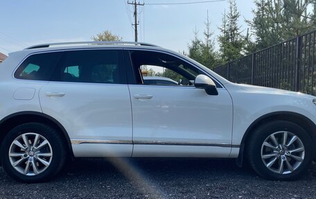 Volkswagen Touareg III, 2011 год, 2 850 000 рублей, 12 фотография