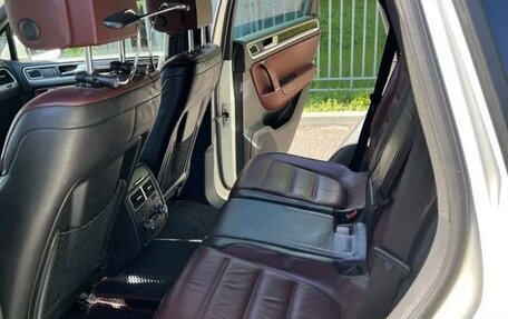 Volkswagen Touareg III, 2011 год, 2 850 000 рублей, 18 фотография