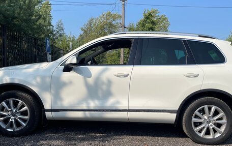 Volkswagen Touareg III, 2011 год, 2 850 000 рублей, 10 фотография