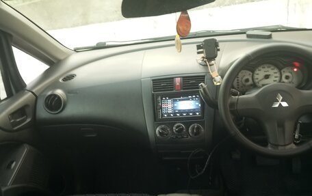 Mitsubishi Colt VI рестайлинг, 2009 год, 750 000 рублей, 6 фотография