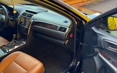 Toyota Camry, 2017 год, 2 950 000 рублей, 16 фотография