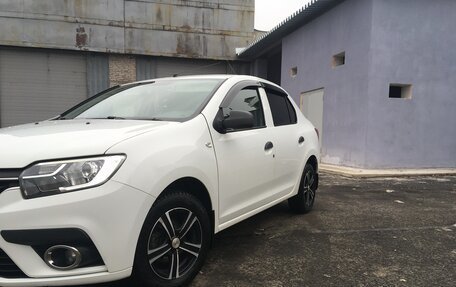 Renault Logan II, 2020 год, 1 000 000 рублей, 4 фотография