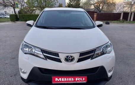 Toyota RAV4, 2014 год, 2 480 000 рублей, 4 фотография