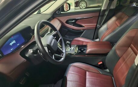 Land Rover Range Rover Evoque II, 2022 год, 4 500 000 рублей, 7 фотография