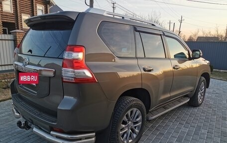 Toyota Land Cruiser Prado 150 рестайлинг 2, 2014 год, 3 860 000 рублей, 5 фотография