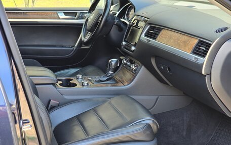 Volkswagen Touareg III, 2012 год, 2 250 000 рублей, 15 фотография