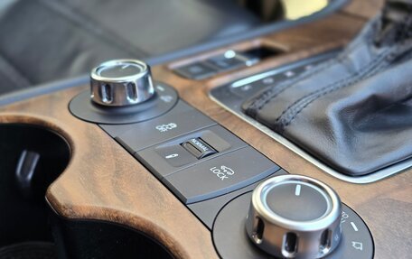 Volkswagen Touareg III, 2012 год, 2 250 000 рублей, 24 фотография