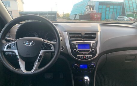 Hyundai Solaris II рестайлинг, 2013 год, 950 000 рублей, 7 фотография