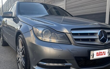 Mercedes-Benz C-Класс, 2011 год, 1 650 000 рублей, 3 фотография