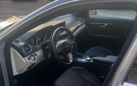 Mercedes-Benz C-Класс, 2011 год, 1 650 000 рублей, 8 фотография