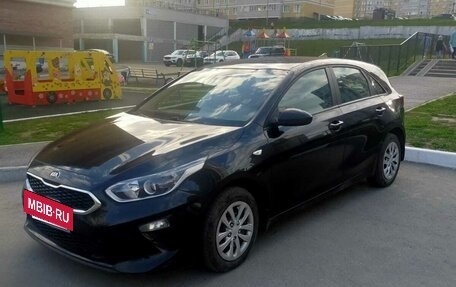 KIA cee'd III, 2020 год, 1 740 000 рублей, 2 фотография