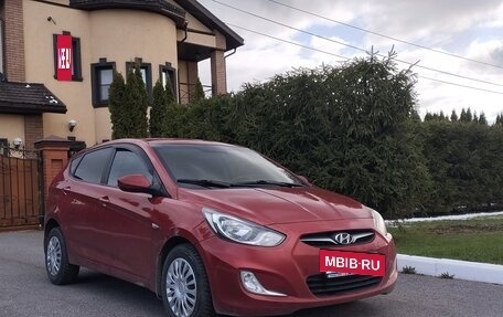 Hyundai Solaris II рестайлинг, 2011 год, 670 000 рублей, 2 фотография