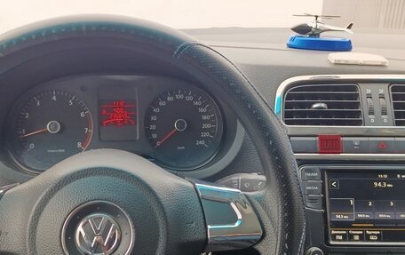 Volkswagen Polo VI (EU Market), 2010 год, 1 000 000 рублей, 4 фотография