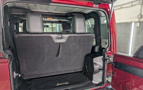 Jeep Wrangler, 2012 год, 3 000 000 рублей, 20 фотография