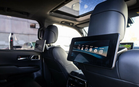 Toyota Land Cruiser, 2022 год, 10 689 000 рублей, 27 фотография