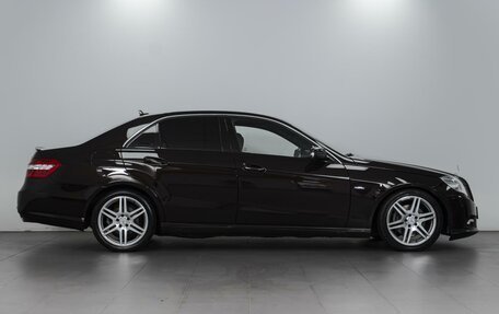 Mercedes-Benz E-Класс, 2010 год, 1 544 000 рублей, 5 фотография
