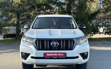 Toyota Land Cruiser Prado 150 рестайлинг 2, 2021 год, 6 499 000 рублей, 2 фотография