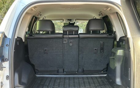 Toyota Land Cruiser Prado 150 рестайлинг 2, 2021 год, 6 499 000 рублей, 34 фотография