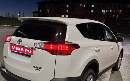 Toyota RAV4, 2013 год, 1 850 000 рублей, 5 фотография