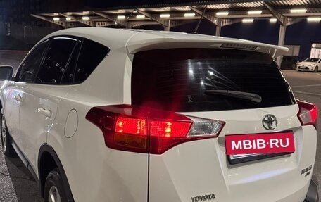 Toyota RAV4, 2013 год, 1 850 000 рублей, 6 фотография
