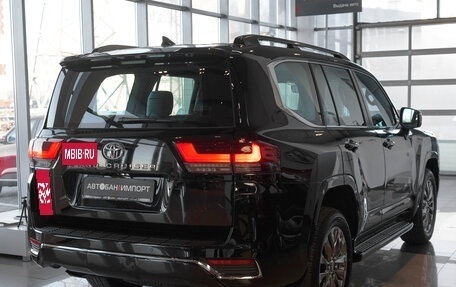 Toyota Land Cruiser, 2024 год, 14 199 900 рублей, 9 фотография