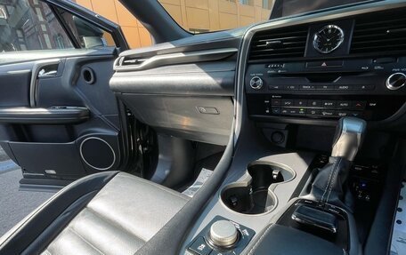 Lexus RX IV рестайлинг, 2016 год, 3 650 000 рублей, 13 фотография