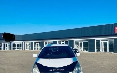 Toyota Wish II, 2004 год, 800 000 рублей, 1 фотография