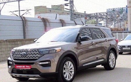 Ford Explorer VI, 2021 год, 2 990 000 рублей, 1 фотография