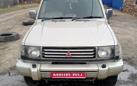 Mitsubishi Pajero III рестайлинг, 1991 год, 700 000 рублей, 6 фотография