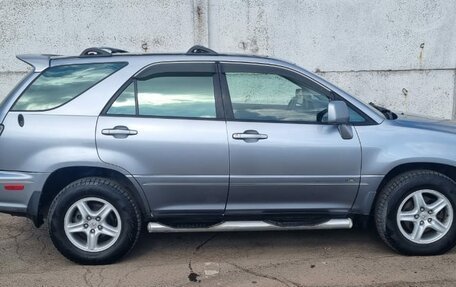 Lexus RX IV рестайлинг, 2000 год, 790 000 рублей, 4 фотография