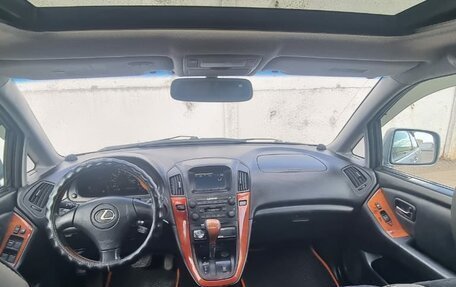 Lexus RX IV рестайлинг, 2000 год, 790 000 рублей, 10 фотография